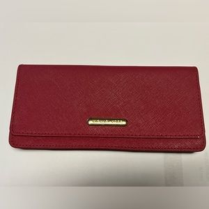 Michael Kors Magnetic Close Wallet